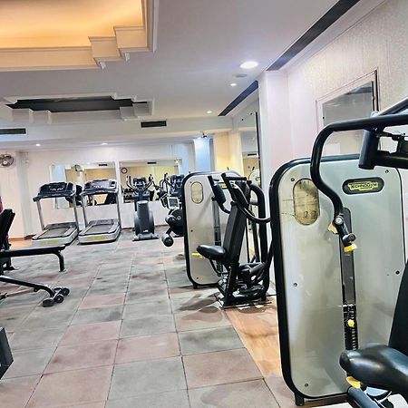 Отель Goa Country Club Гургаон Экстерьер фото